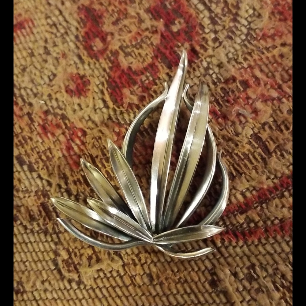 ANTON MICHELSEN Leaf Pin Brooch